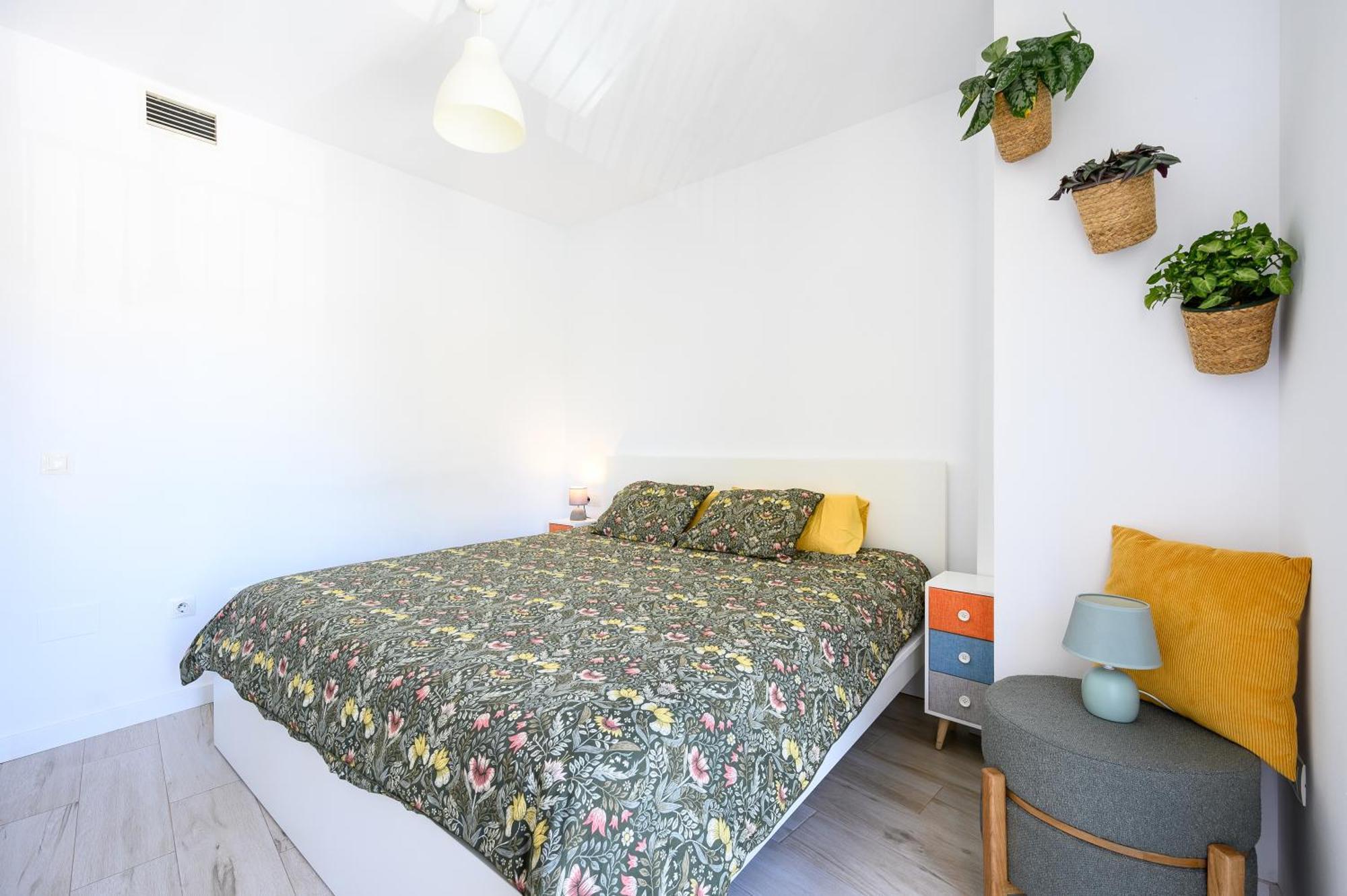 Apartment Bright In